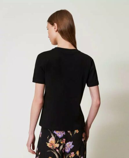 T-shirt ricamata twin set pe25 art. 251tp2072