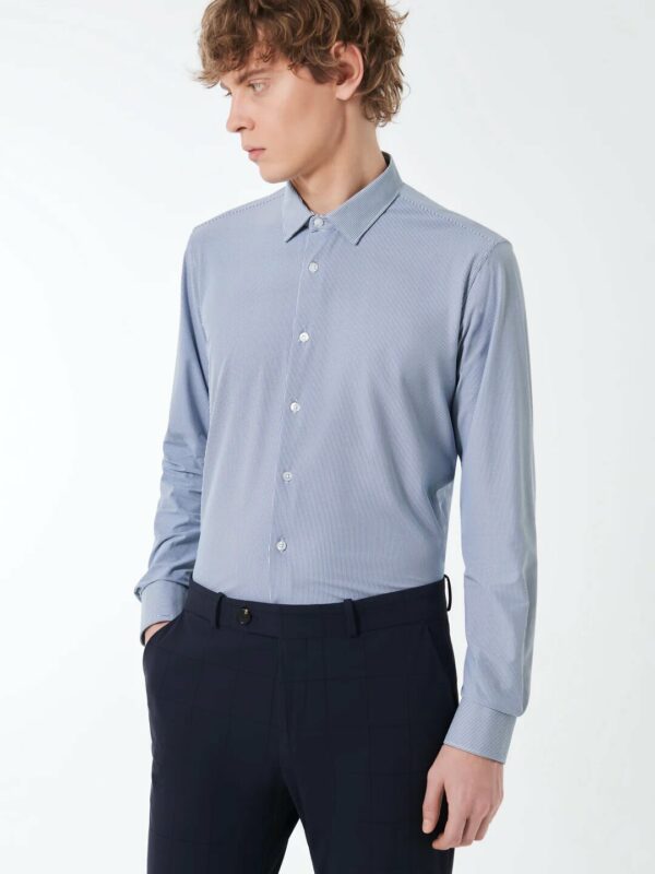 Oxford jacquard open shirt rrd pe25
art. 25254 0113902391_1jpg Oxford jacquard open shirt rrd pe25 art. 25254