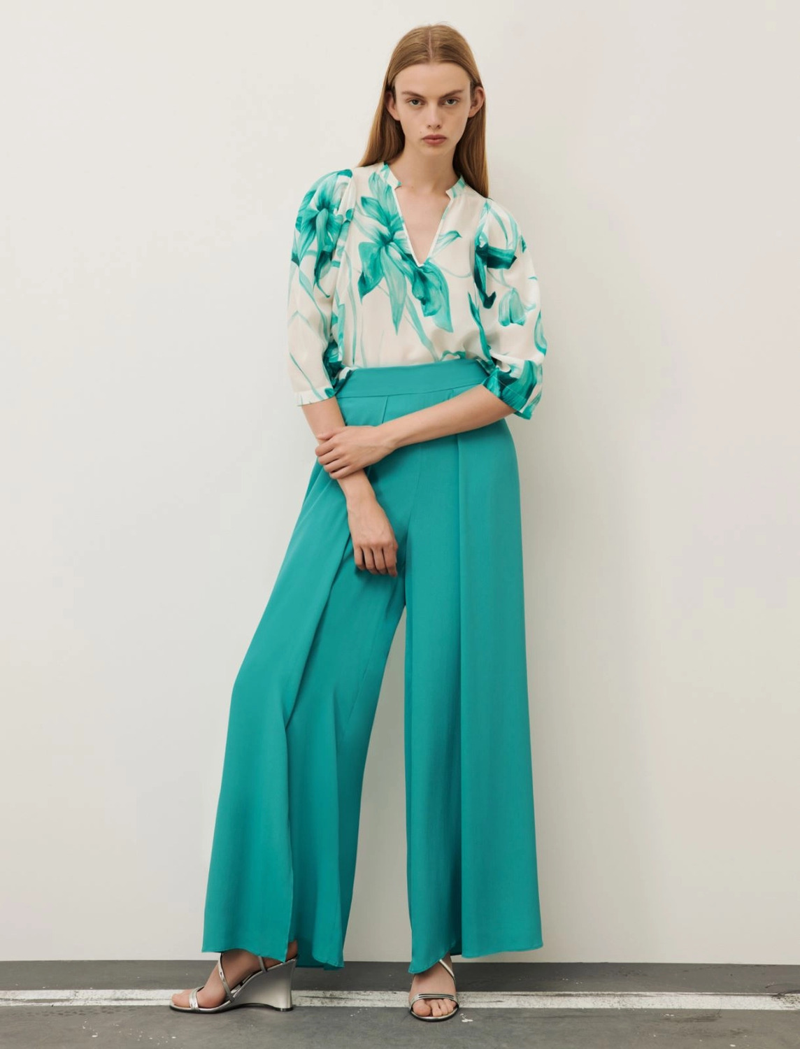 Blusa in crêpe de Chine di seta a fantasia hudson marella pe 24. - immagine 1