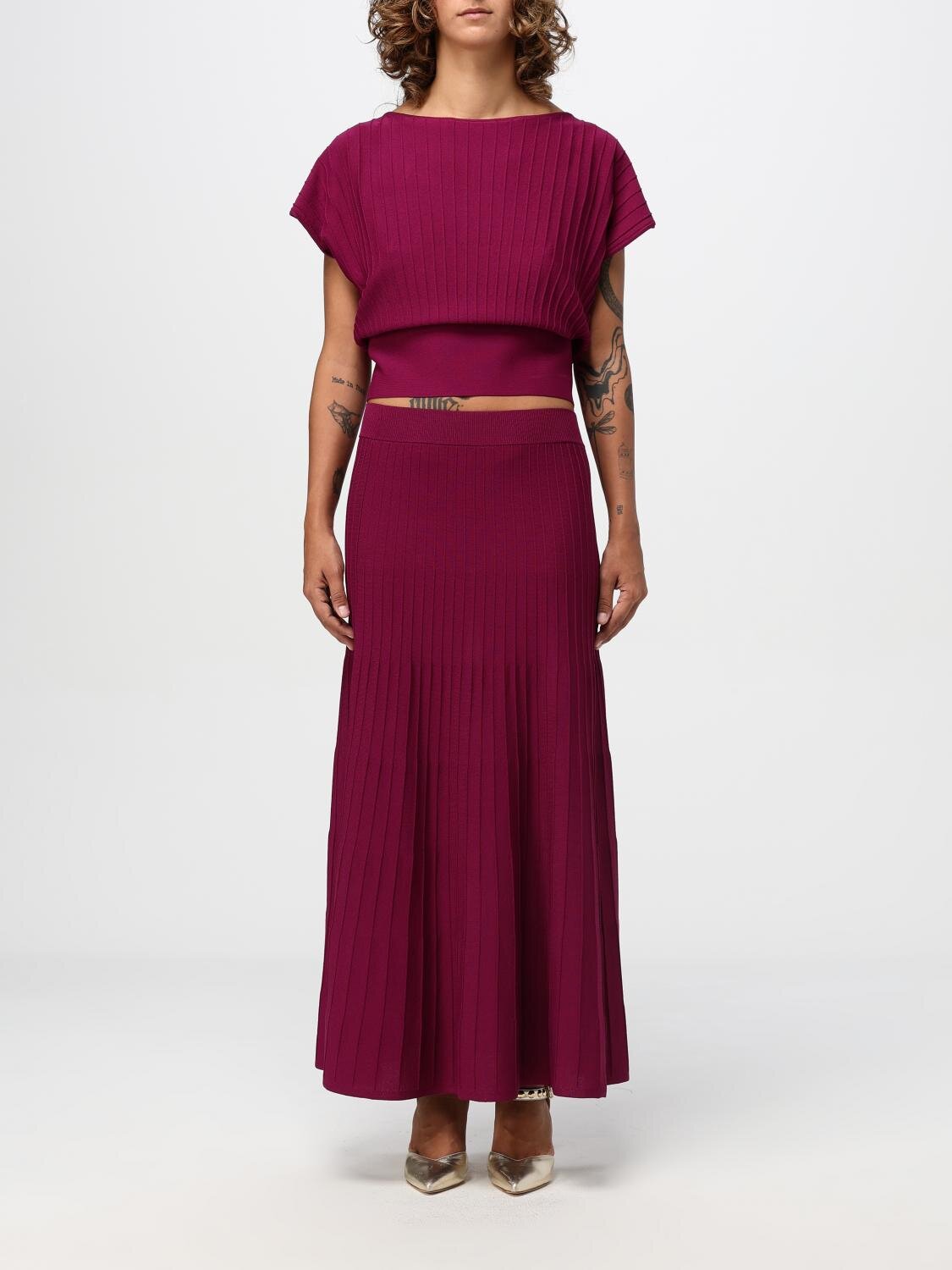 completo twin set in misto viscosa twin set ai 24.25.
art. 242tp3540 - immagine 1