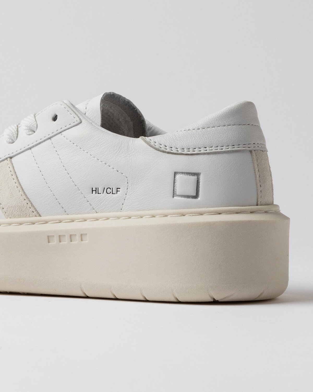 Scarpa d.a.t.e. pe 25. mod. hill low platform calf white
art. w421-hp-ca-wh - immagine 3