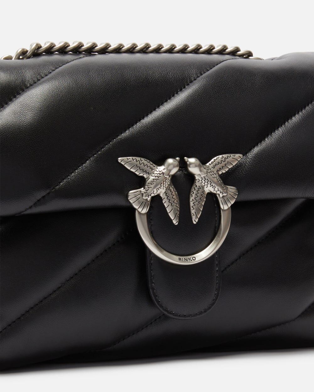 Love Puff Classic Cl Sheep Nap Pinko Borse Donna
100038A0F2 AI25.26. - immagine 7