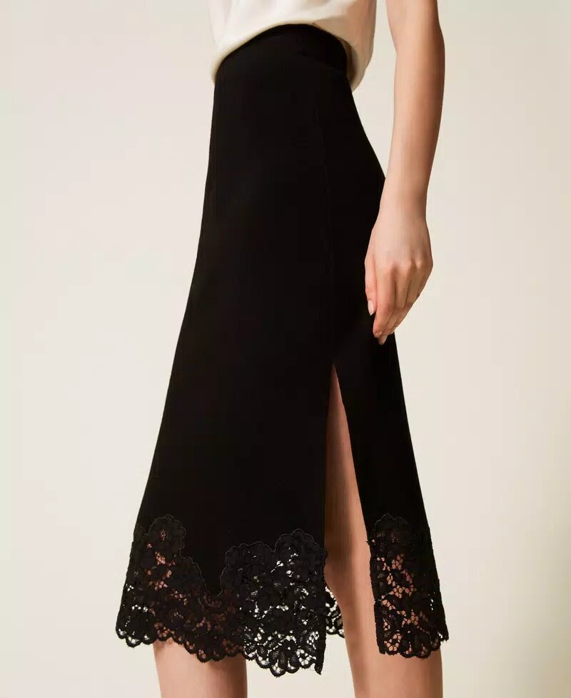 Gonna Longuette In Maglia Con Pizzo Twin Set Gonne Donna
252TP3390AI25.26. - immagine 3