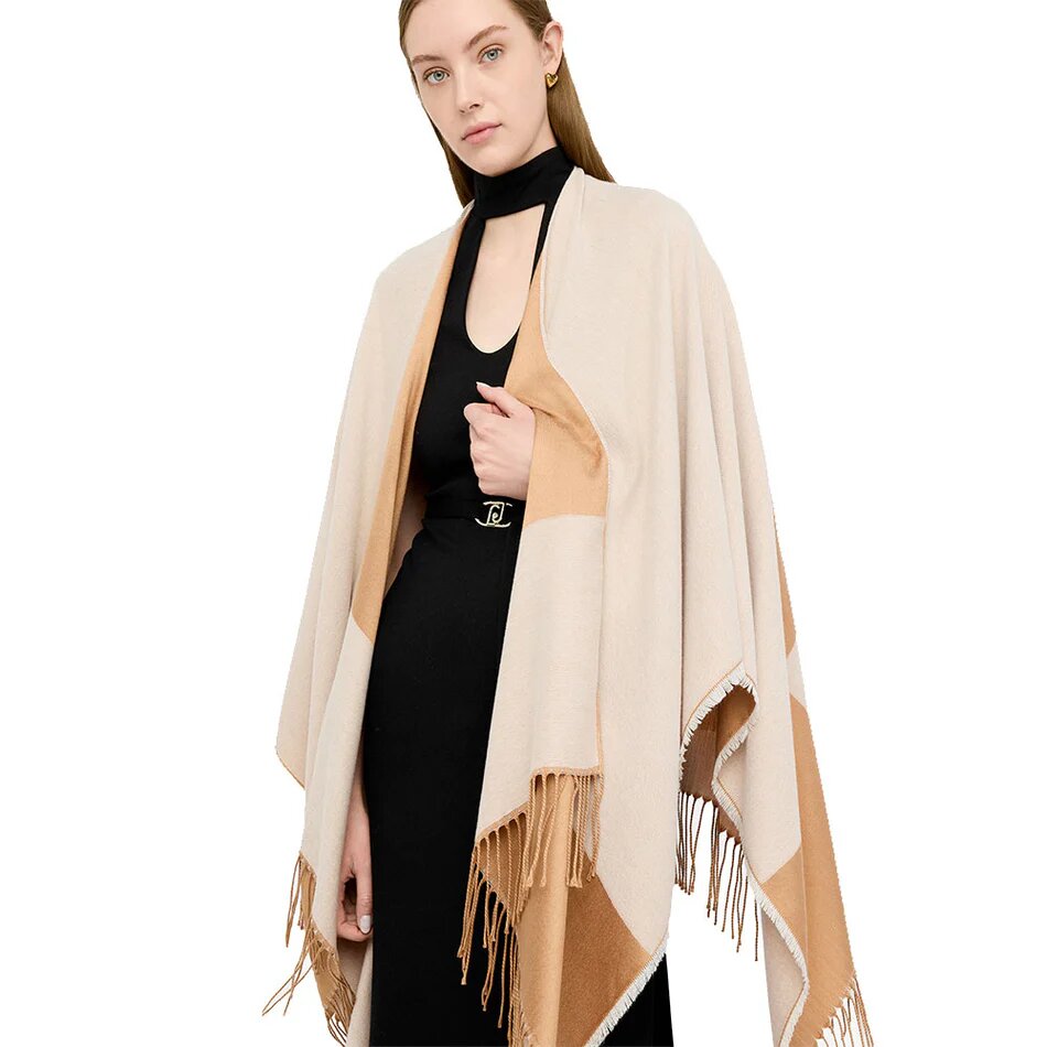 Poncho Oval Monogram Liu Jo Donna 2F5031T0300AI25.26. - immagine 8