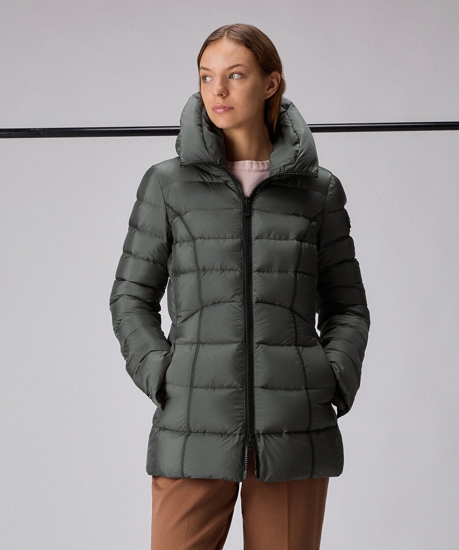 Esdra Mqn 02 Peuterey Giubbotti Donna 
 
 PED543801181967