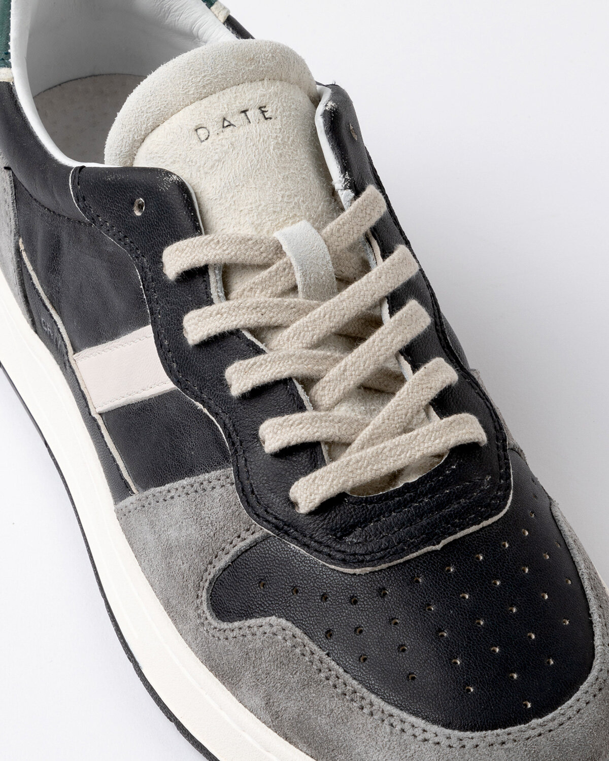 Court 2.0 Vintage Black M8a D.a.t.e. Sneakers Uomo 
 
 M431-C2-VN-BKAI2526. - immagine 3